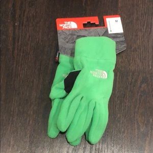 NWT North Face Chellie Gloves